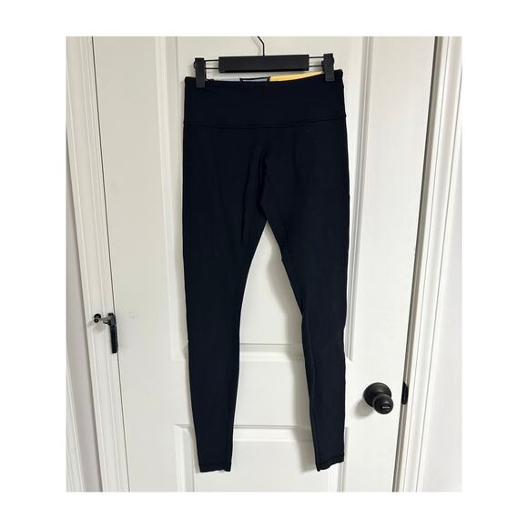 π€ Vintage Lululemon Reversible Leggings β Black + Geometric Waist | Size 6 π€ - Picture 2 of 4